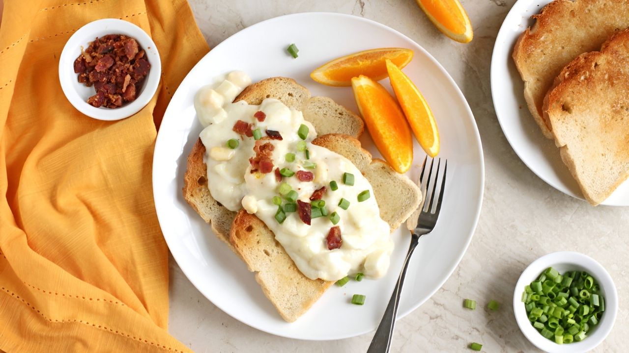 creamed-eggs-on-toast-recipe