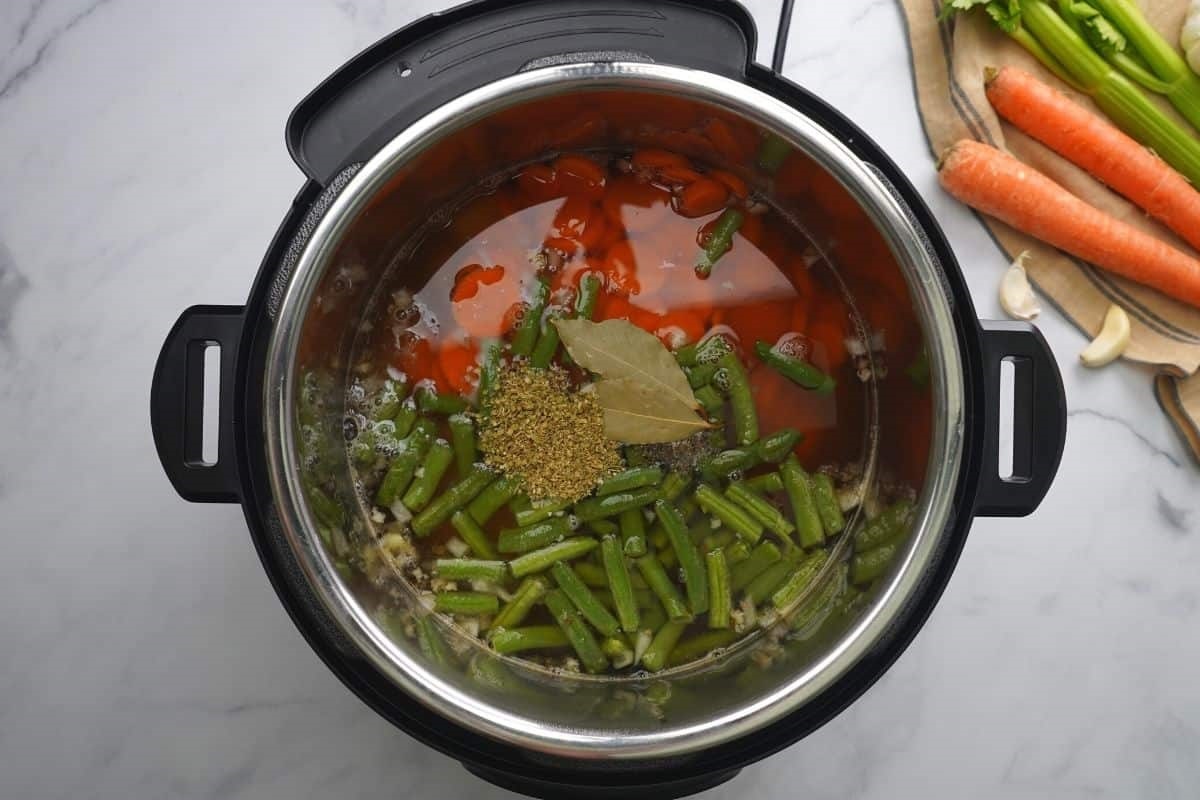 instant-pot-vegetable-broth-recipe