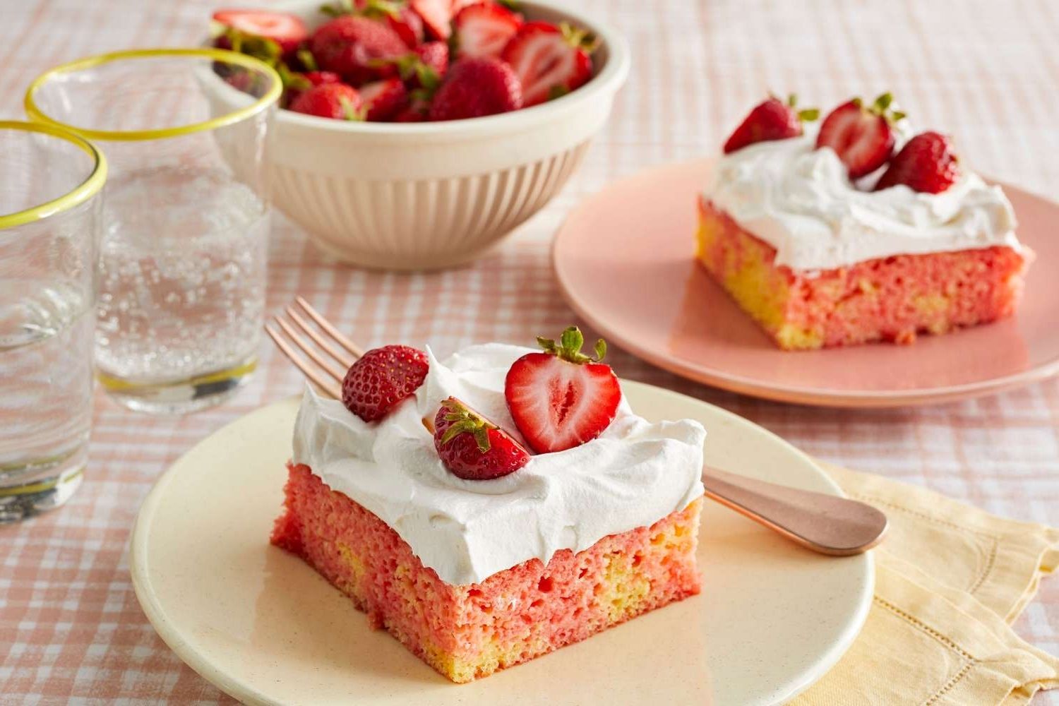 jell-o-poke-cake-recipe