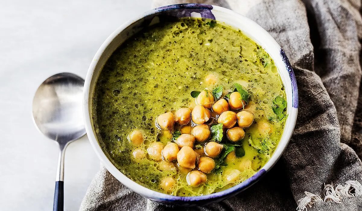 vegan-kale-and-chickpea-soup-recipe
