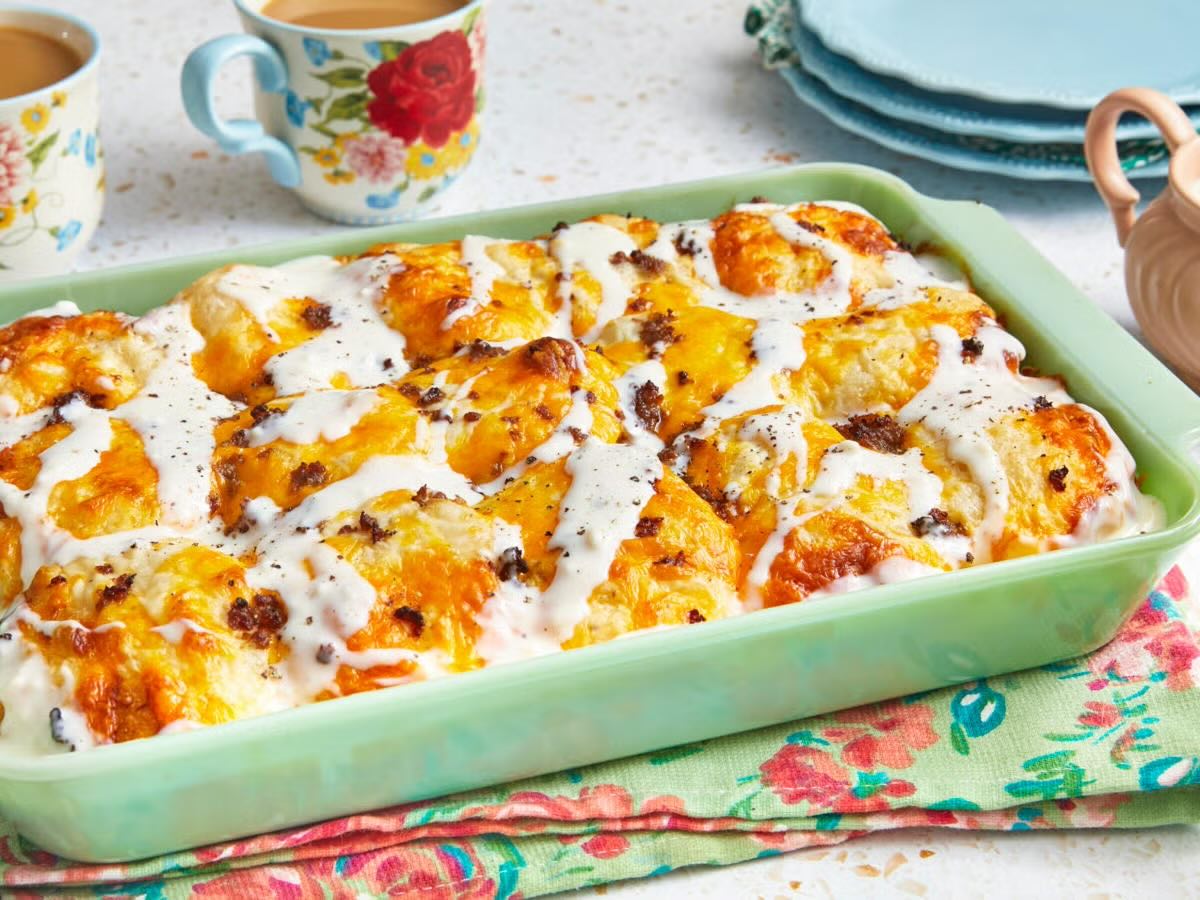 biscuits-and-gravy-casserole-recipe