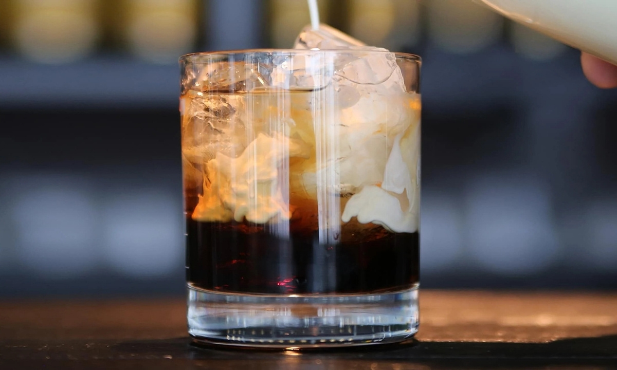 white-russian-cocktail-recipe
